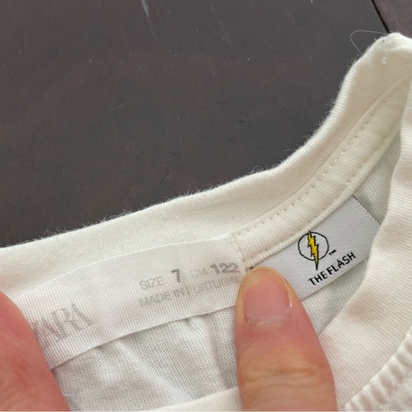 Zara ‘The Flash’ reversible sequin tee, size 7 - Picture 3 of 4